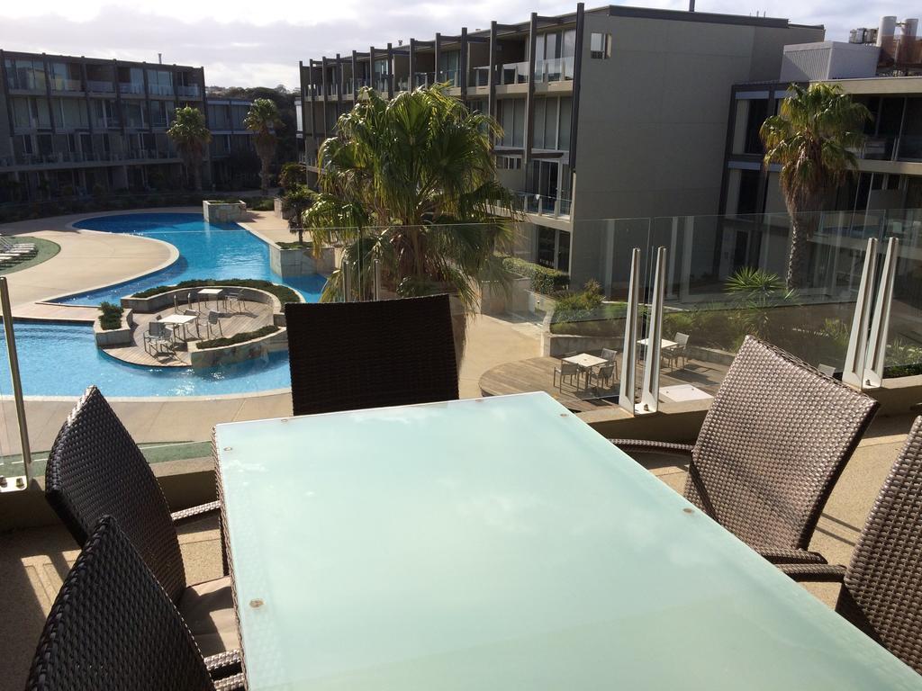 Onshore Torquay Rom bilde